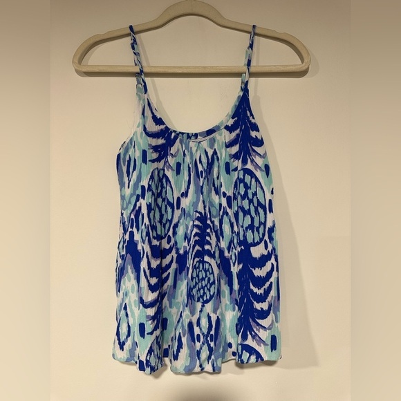 Lilly Pulitzer Tops - Lilly Pulitzer Tyne Top in Tropic Call Me Sz XS Serene Blue